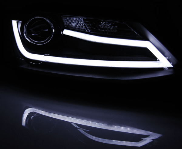 LED Tagfahrlicht Design Scheinwerfer für VW Jetta 6 11-18 schwarz LTI